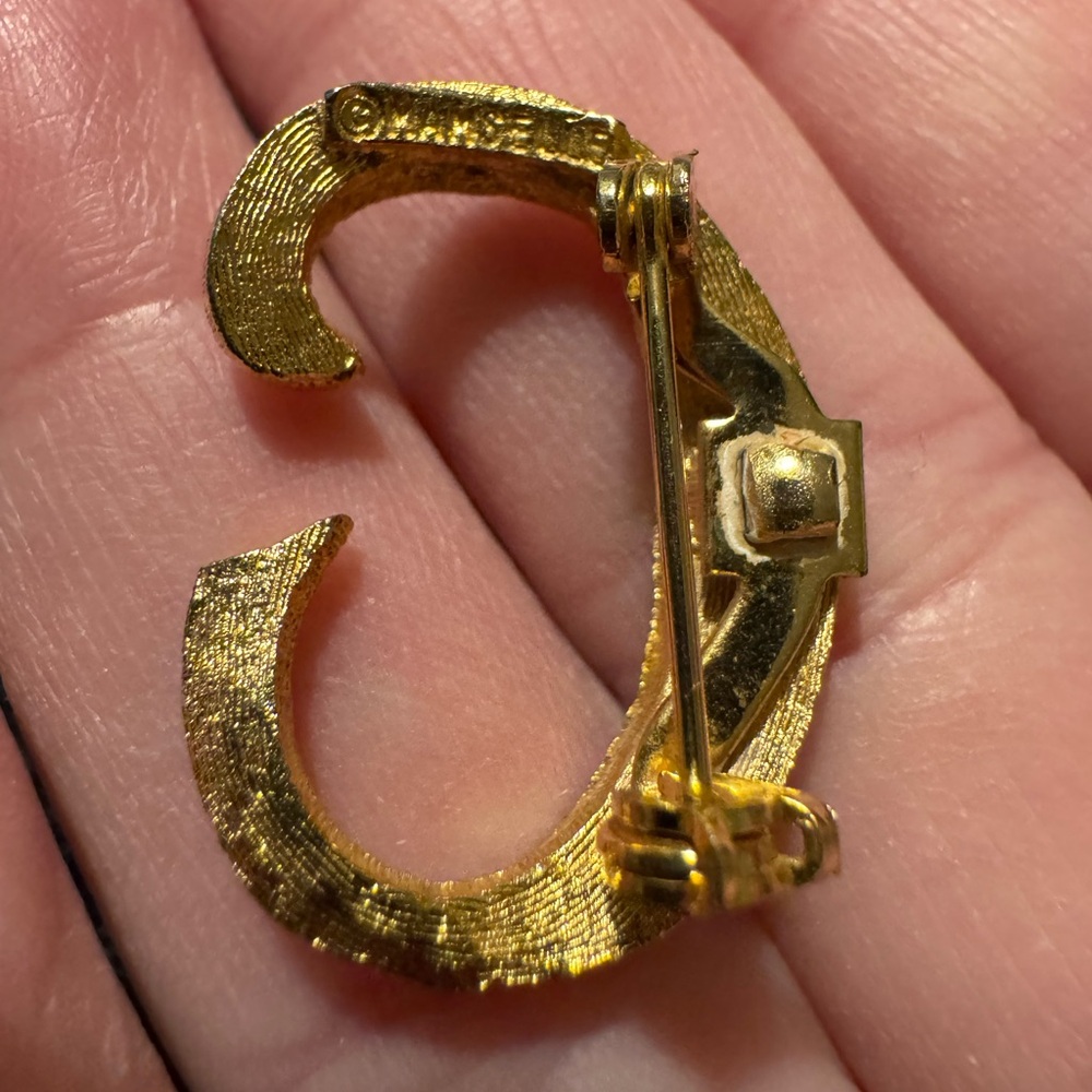 Mamselle Vintage Letter C Brooch - Picture 3 of 4